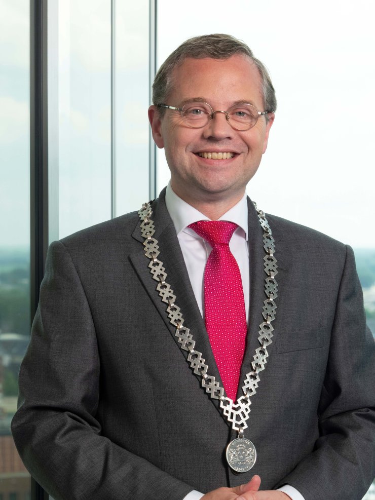 Burgemeester Richard Korteland